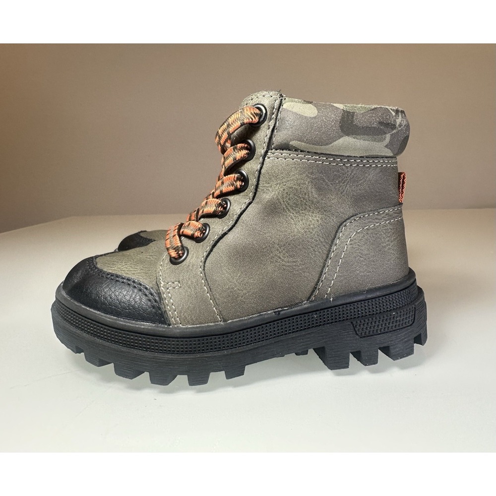 KIABI Kid's Winter Boots Boy's Olive Hiker Boot Sz US 8,5 (EU 25, 15 cm)